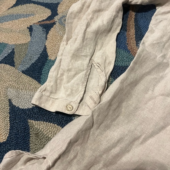 L.L. Bean large women’s linen button up shirt - Picture 4 of 5